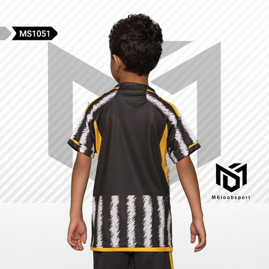 Juventus 23/24 Home Kids Set (T-shirt + shorts)