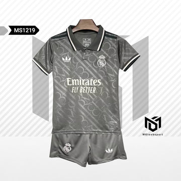 Real Madrid 24/25 Kids  Set (T-shirt + shorts)