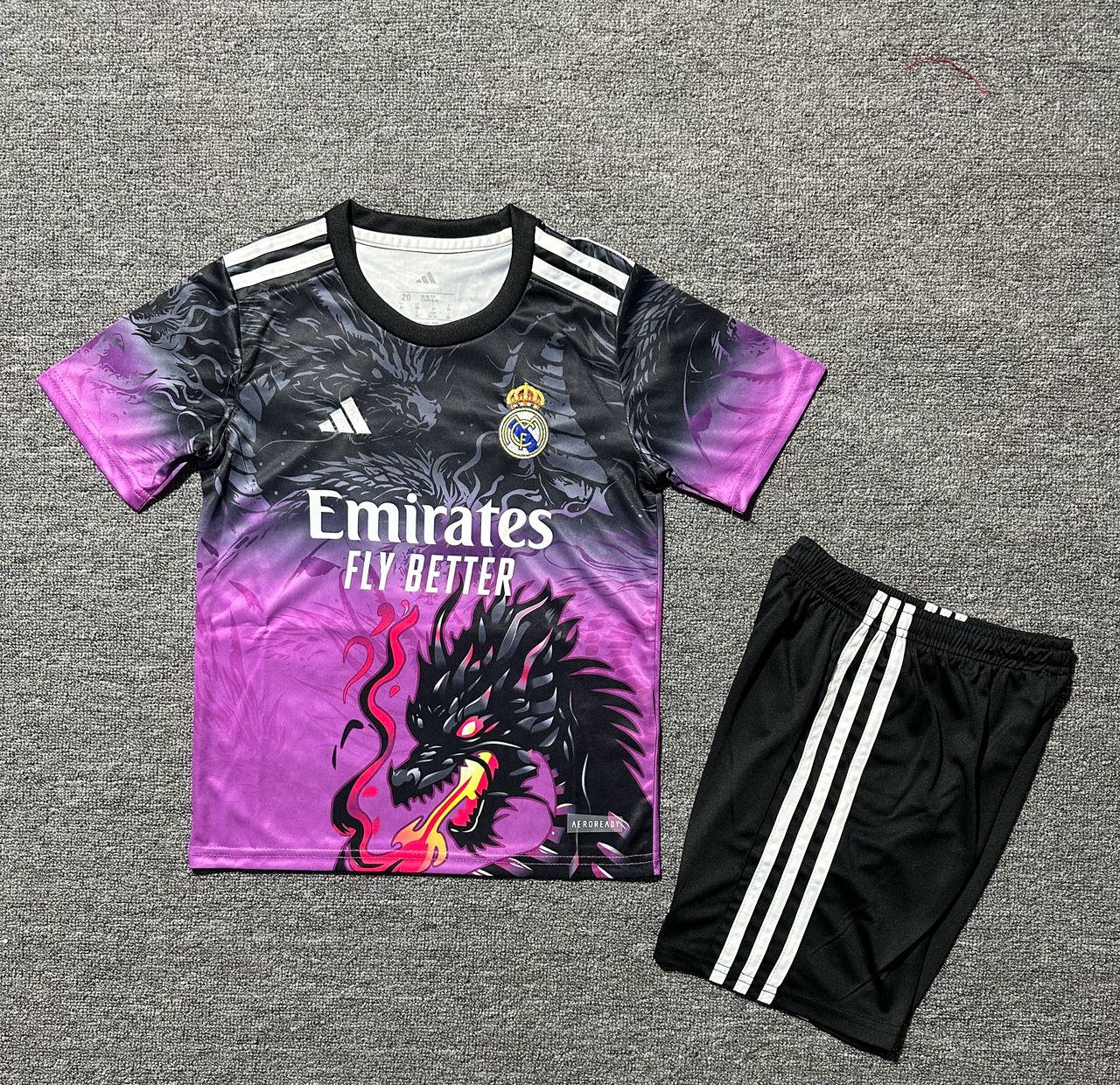 Real Madrid 25/26 Kids dragon Black and pink Set (T-shirt + shorts)
