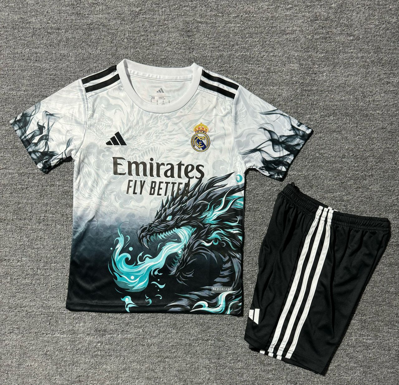 Real Madrid 25/26 Kids dragon white and black Set (T-shirt + shorts)