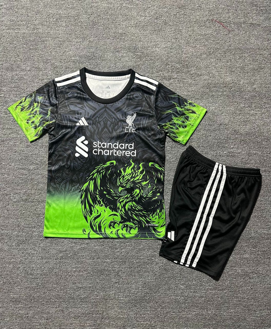 Liverpool 25/26 Kids green & Black Dragon Set (T-shirt + shorts)